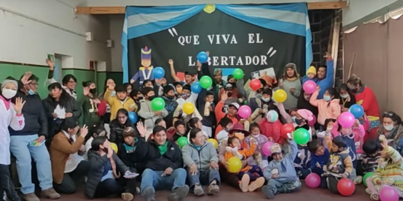 Visitando Escuelas de La Quebrada